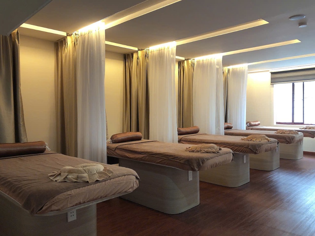 Đi massage 3-4 lần vẫn ê ẩm, hay chỉ cần 1 buổi chăm sóc chuyên sâu? Bài toán thời gian cho người bận rộn